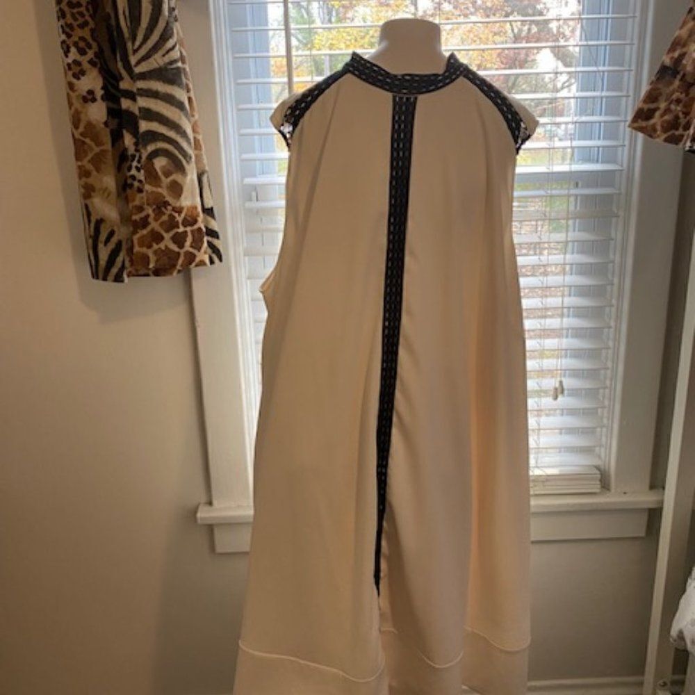 Rachel Rachel Roy Cream Black Sleeveless Fully Lined Flare, size 3X